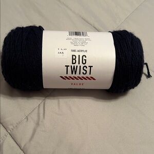 Big Twist value varsity Navy blue Yarn